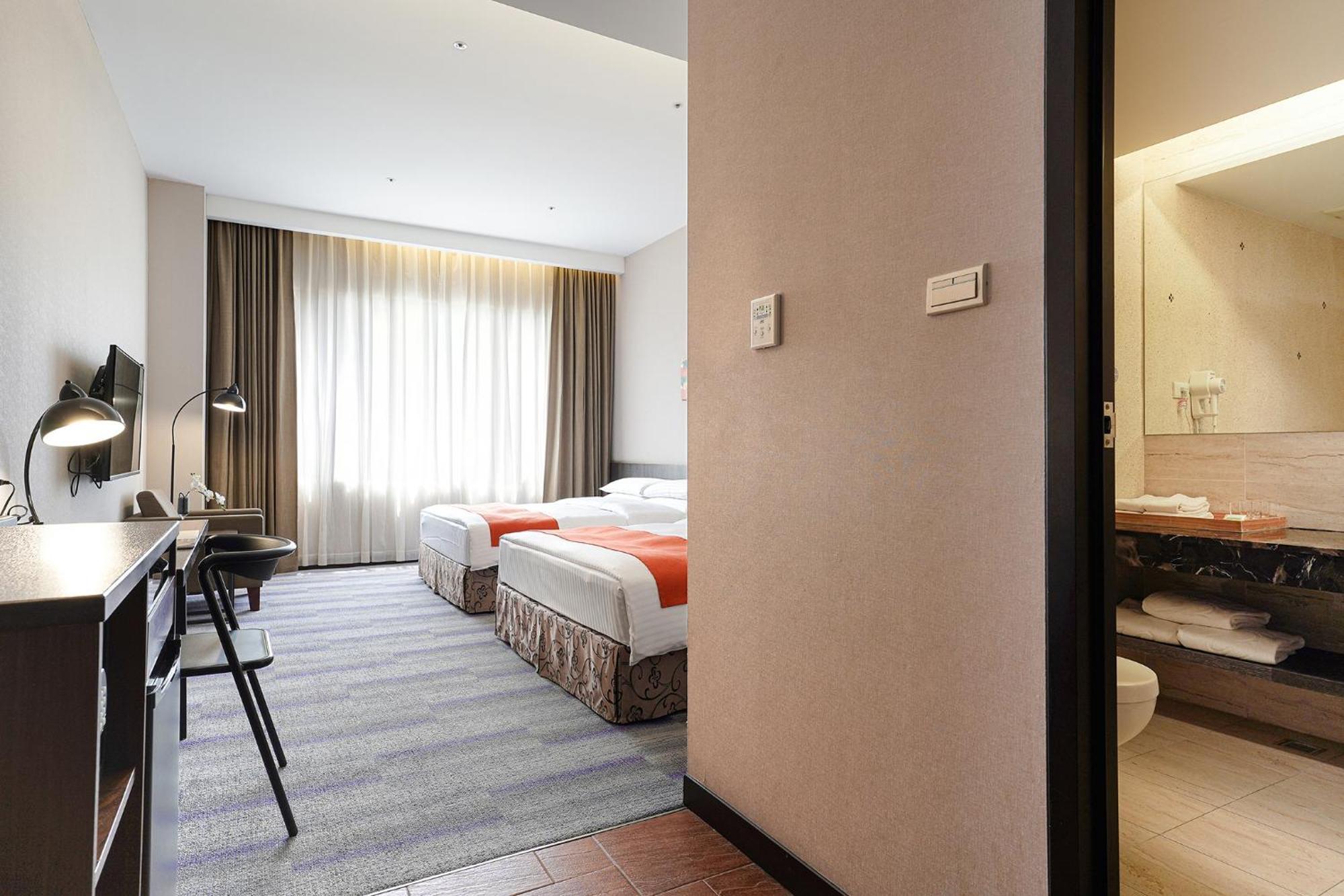 Hoya Resort Hotel Kaohsiung Luaran gambar