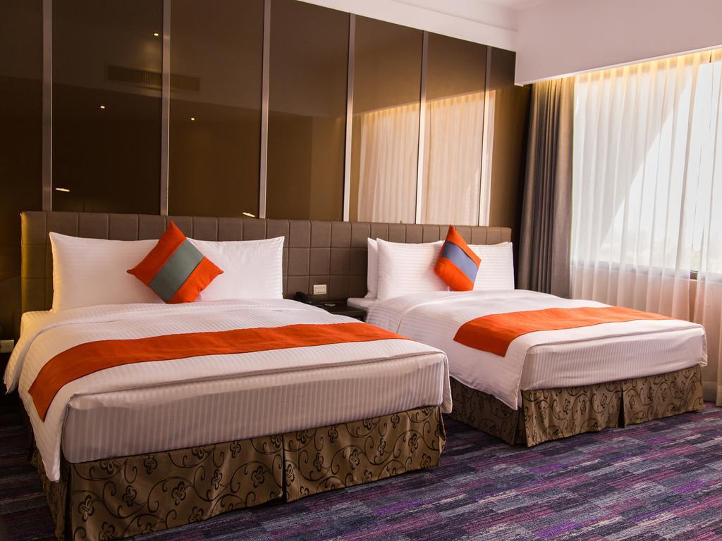 Hoya Resort Hotel Kaohsiung Luaran gambar