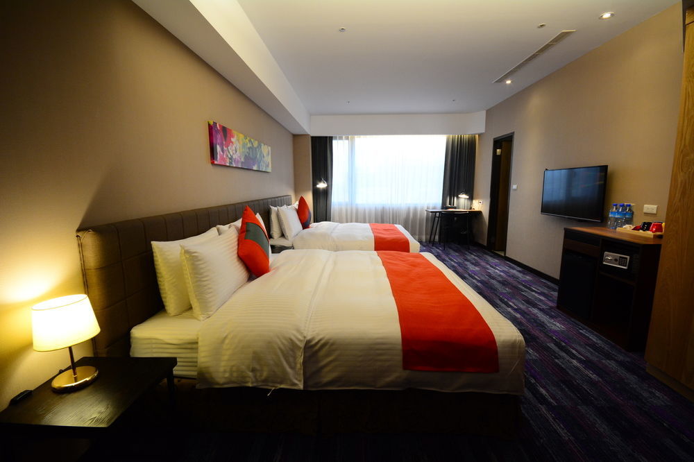 Hoya Resort Hotel Kaohsiung Luaran gambar
