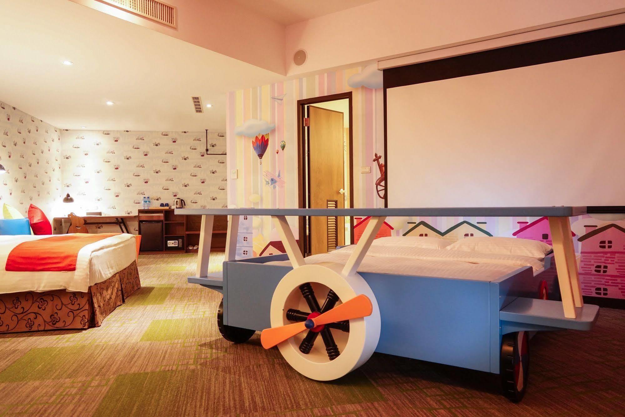 Hoya Resort Hotel Kaohsiung Luaran gambar